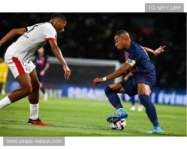 法甲联赛VAR判罚引热议 多场比赛关键争议引发广泛讨论